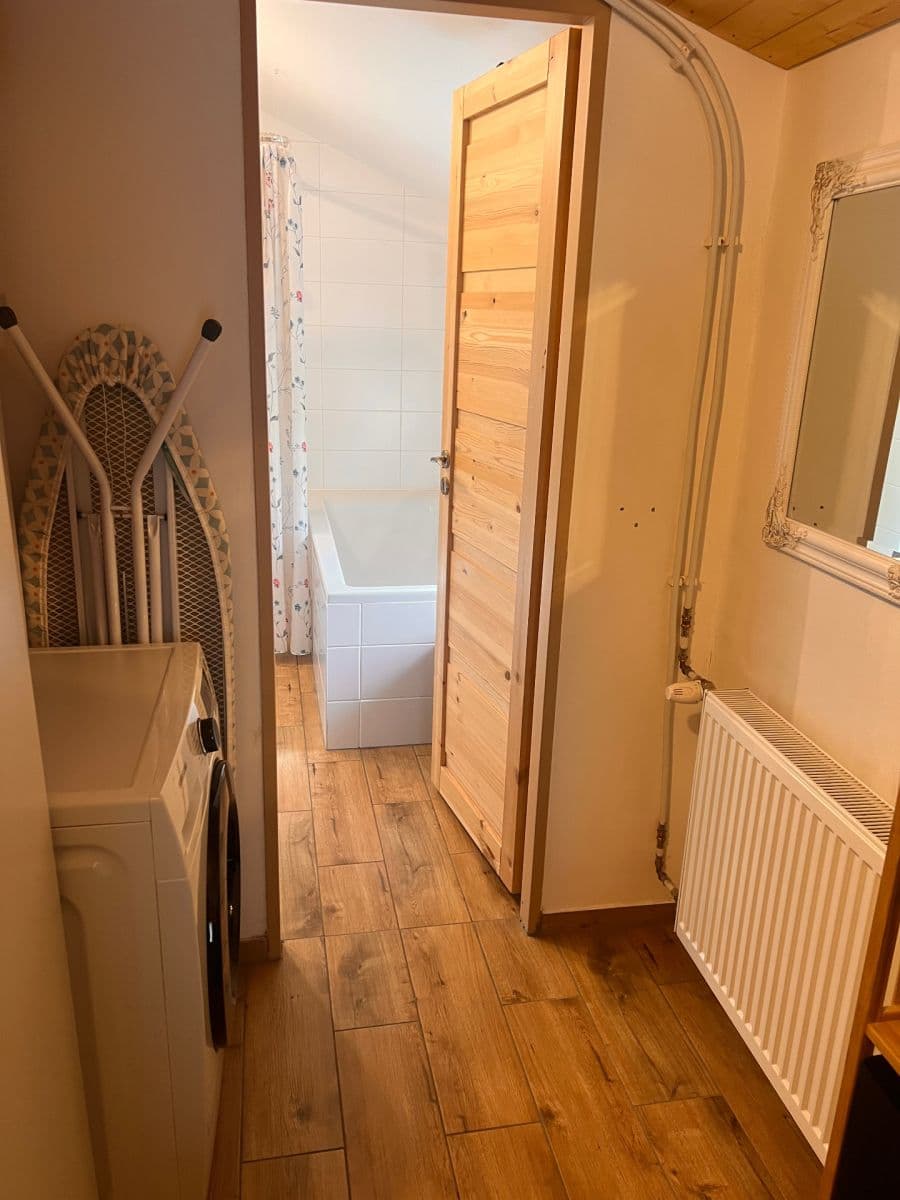 Predaj rekreačného objektu 145 m², pozemok 1.134 m², Hrob, Ústecký kraj Predaj rekreačného objektu 145 m², pozemok 1.134 m², Hrob, Ústecký kraj