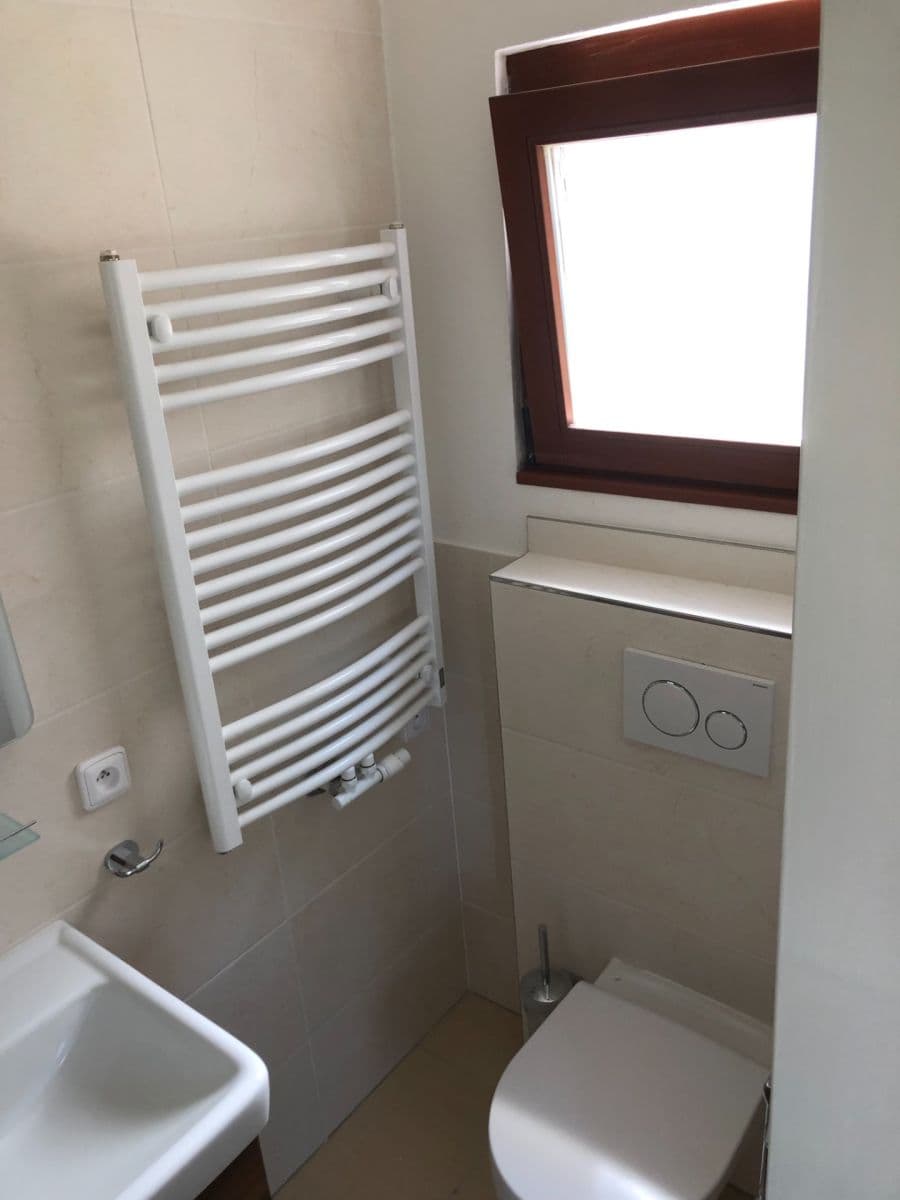 Prenájom bytu 1-izbový 18 m², Nad Santoškou, Praha, Praha Prenájom bytu 1-izbový 18 m², Nad Santoškou, Praha, Praha