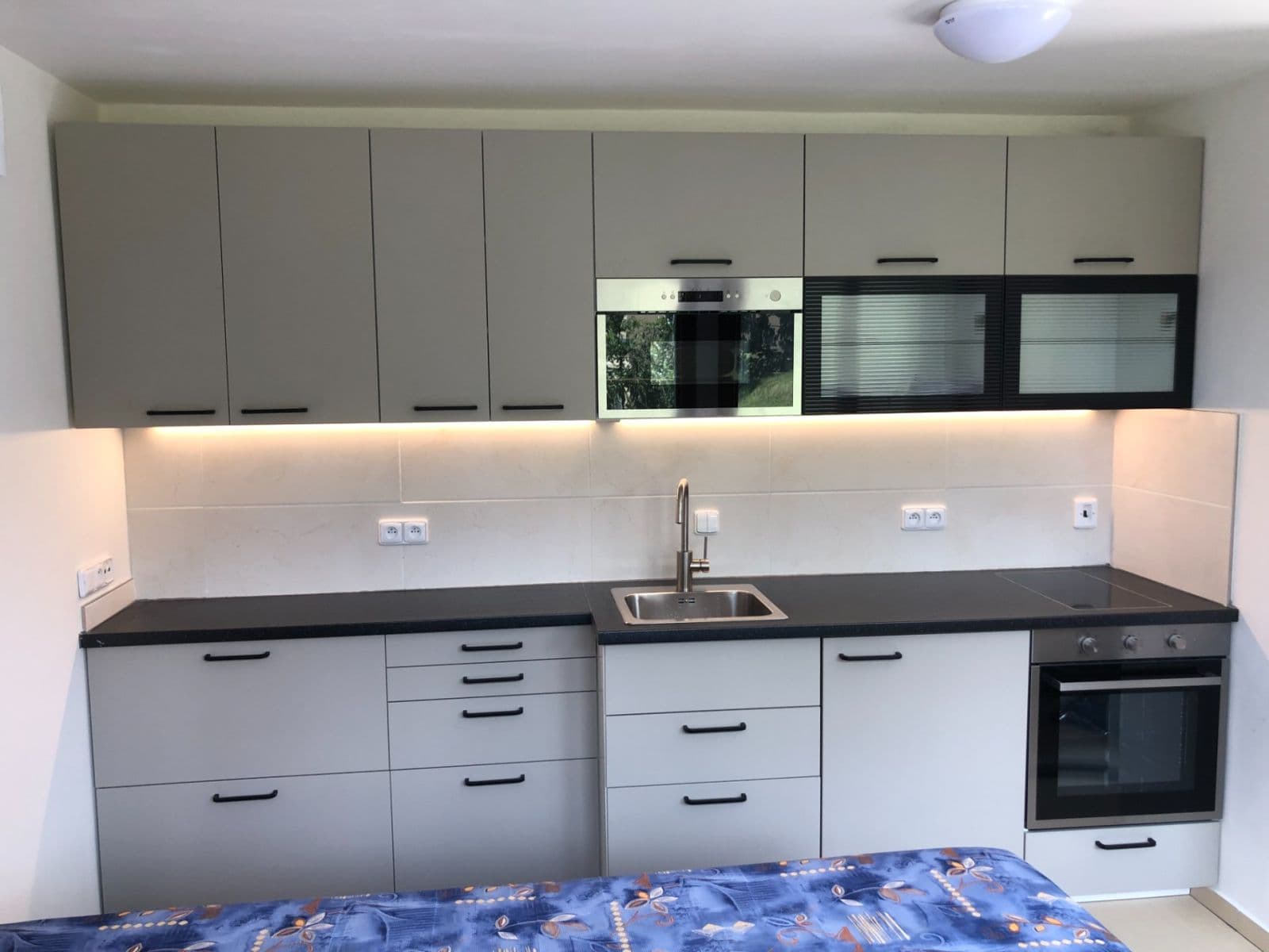 Prenájom bytu 1-izbový 18 m², Nad Santoškou, Praha, Praha Prenájom bytu 1-izbový 18 m², Nad Santoškou, Praha, Praha