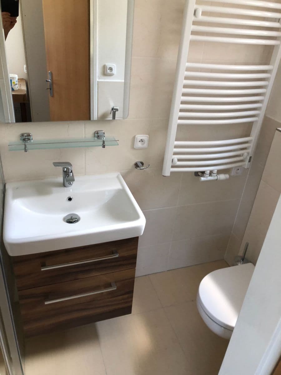 Prenájom bytu 1-izbový 18 m², Nad Santoškou, Praha, Praha Prenájom bytu 1-izbový 18 m², Nad Santoškou, Praha, Praha