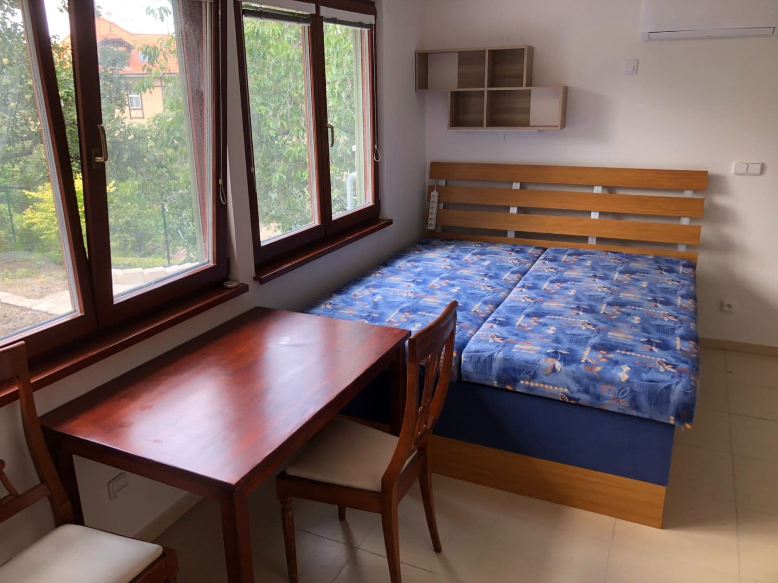 Prenájom bytu 1-izbový 18 m², Nad Santoškou, Praha, Praha Prenájom bytu 1-izbový 18 m², Nad Santoškou, Praha, Praha