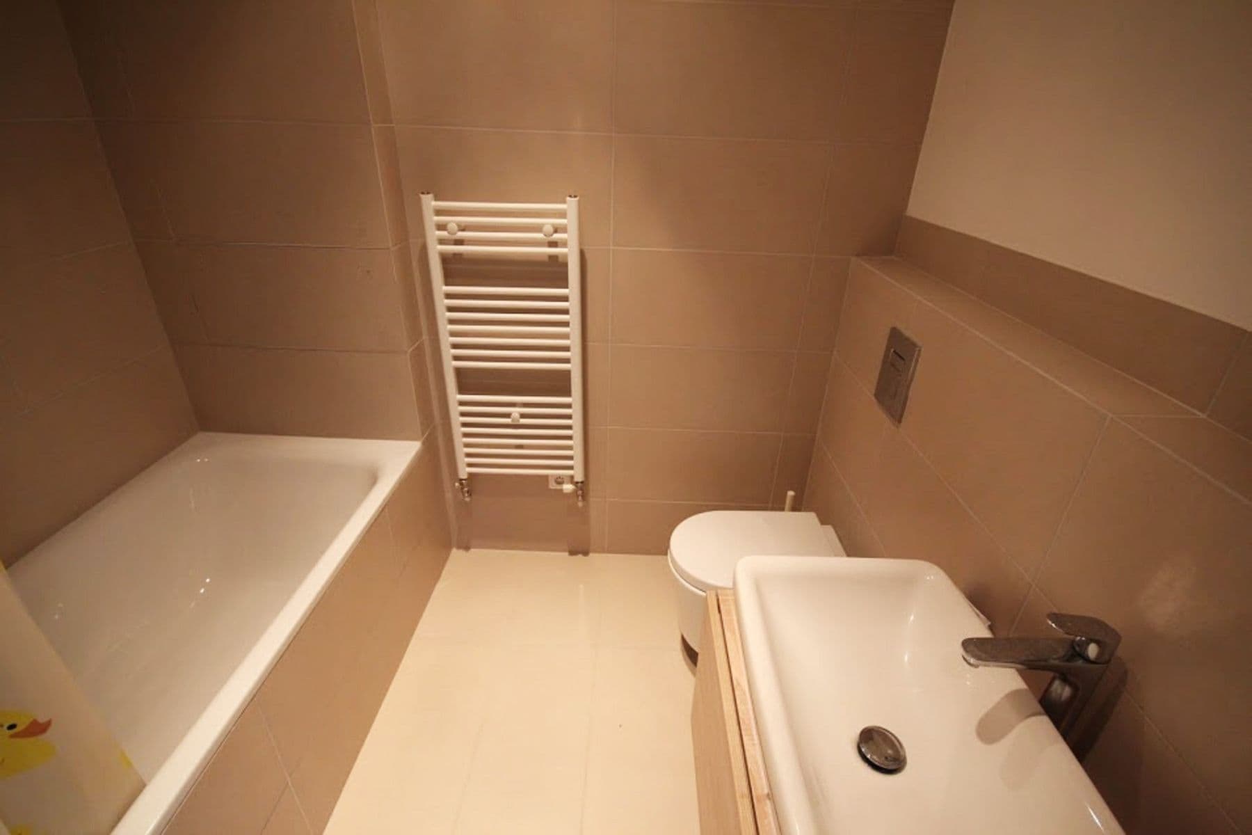Prenájom bytu 2-izbový 63 m², Družstevná, Nové Mesto, Bratislavský kraj Prenájom bytu 2-izbový 63 m², Družstevná, Nové Mesto, Bratislavský kraj
