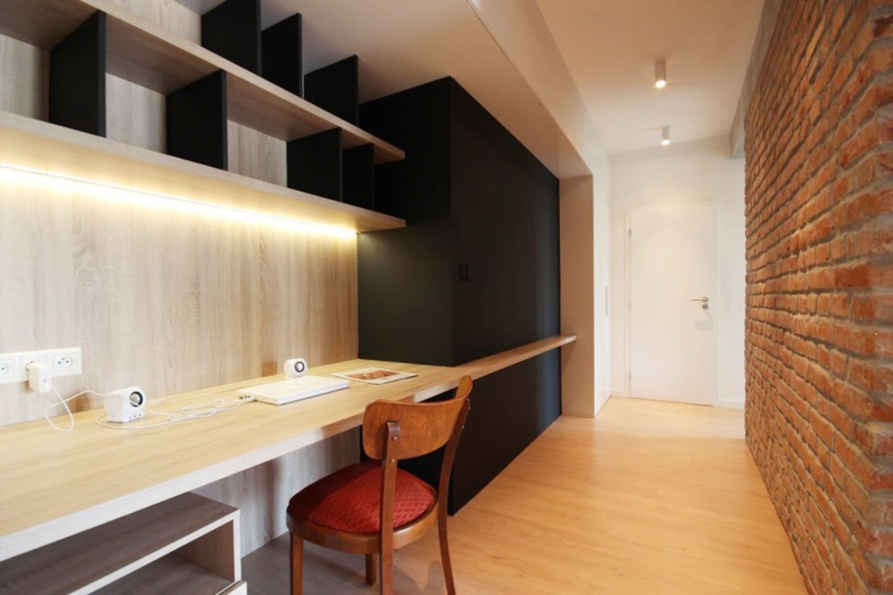 Prenájom bytu 2-izbový 63 m², Družstevná, Nové Mesto, Bratislavský kraj Prenájom bytu 2-izbový 63 m², Družstevná, Nové Mesto, Bratislavský kraj