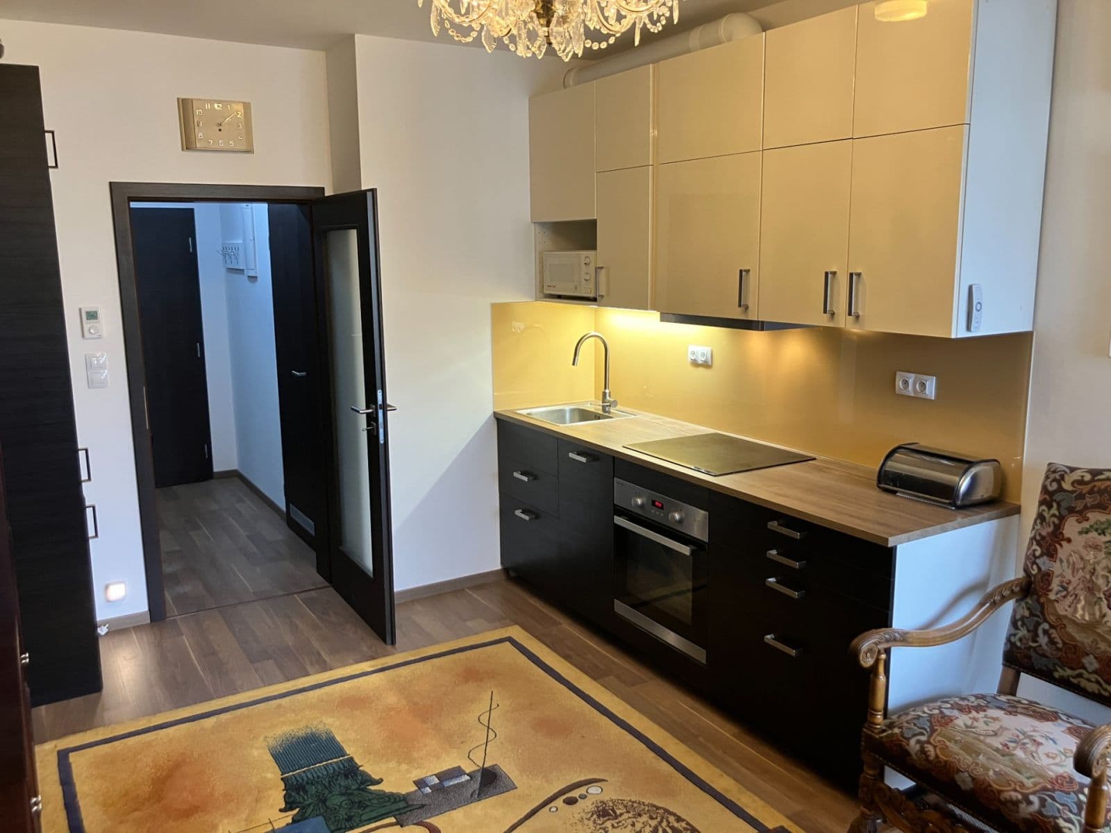 Prenájom bytu 1-izbový 39 m², Rižská, Praha, Praha Prenájom bytu 1-izbový 39 m², Rižská, Praha, Praha