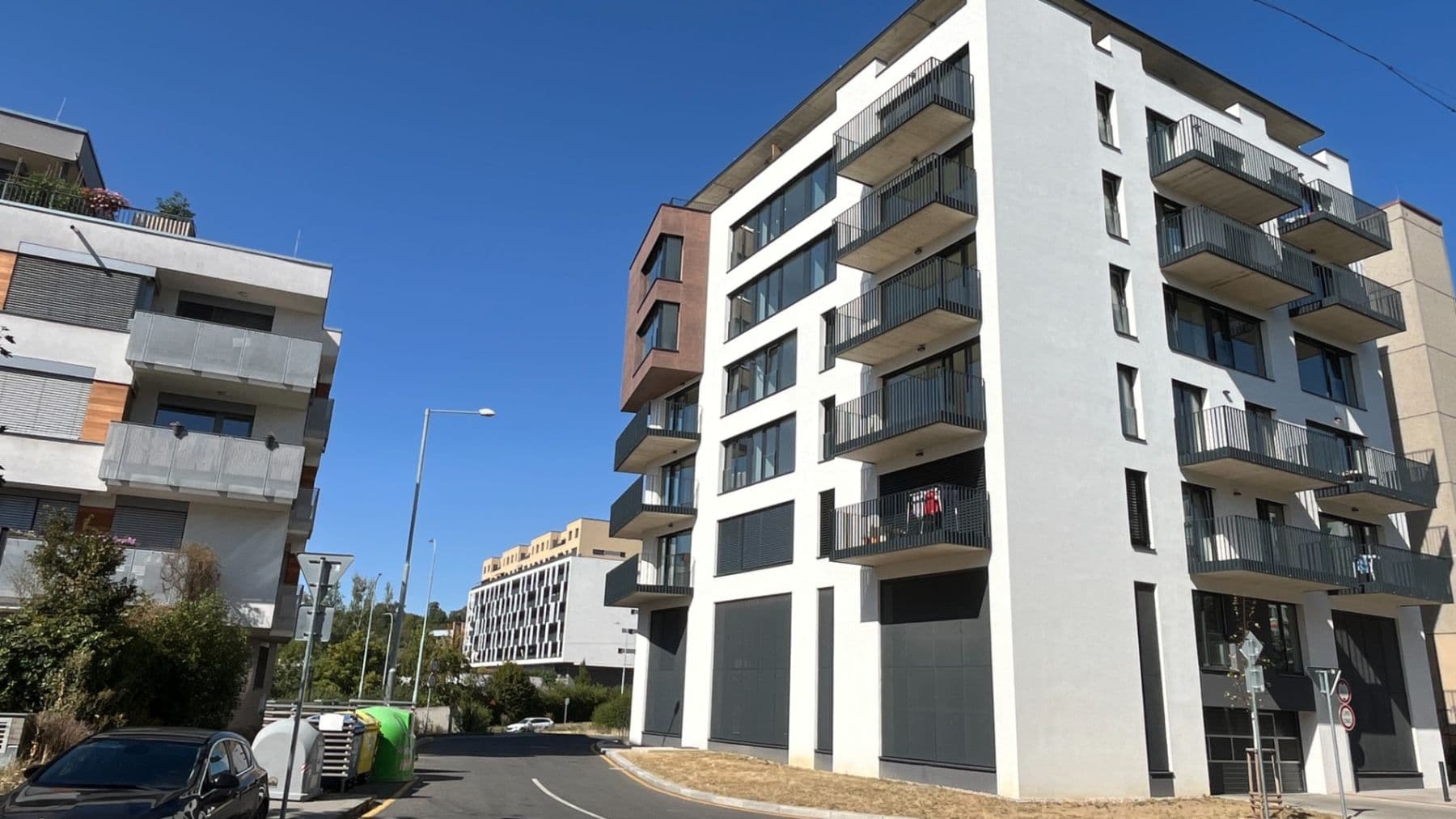 Prenájom garáže 13 m², Kardašovská, Praha, Praha Prenájom garáže 13 m², Kardašovská, Praha, Praha