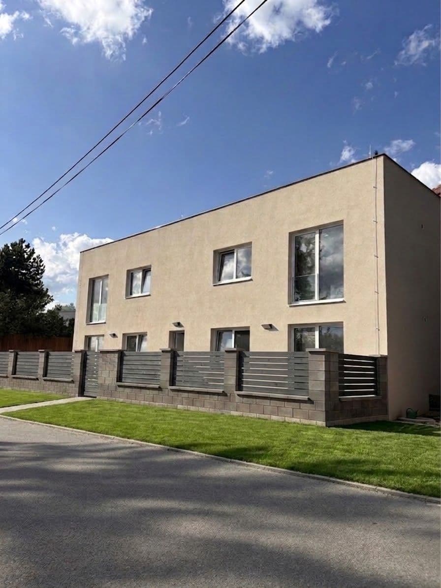 Prenájom bytu 2-izbový 50 m², Ohnivcova, Praha, Praha Prenájom bytu 2-izbový 50 m², Ohnivcova, Praha, Praha