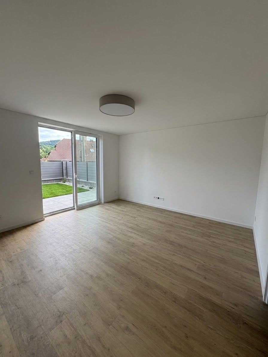 Prenájom bytu 2-izbový 50 m², Ohnivcova, Praha, Praha Prenájom bytu 2-izbový 50 m², Ohnivcova, Praha, Praha