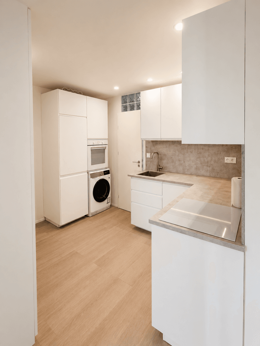 Prenájom bytu 3-izbový 56 m², Evropská, Praha, Praha Prenájom bytu 3-izbový 56 m², Evropská, Praha, Praha