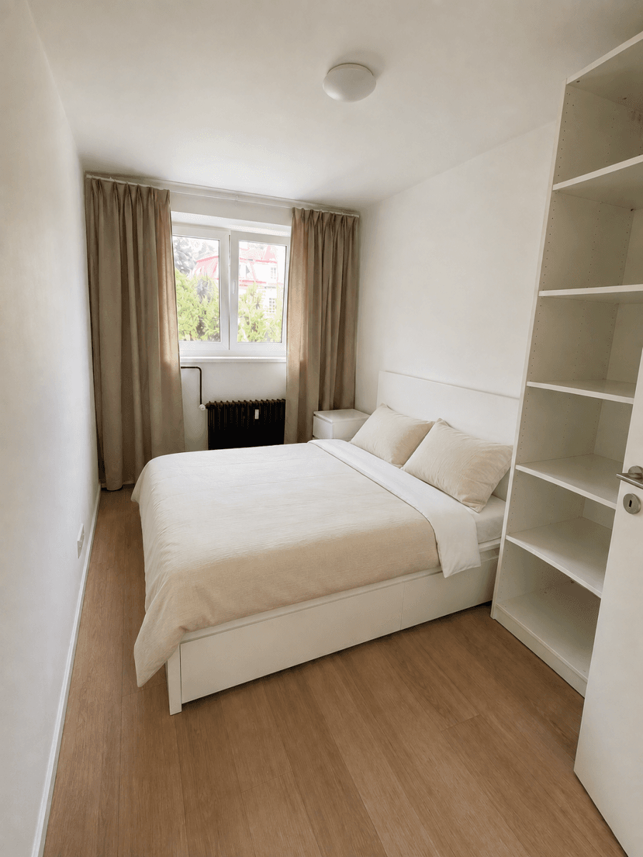 Prenájom bytu 3-izbový 56 m², Evropská, Praha, Praha Prenájom bytu 3-izbový 56 m², Evropská, Praha, Praha