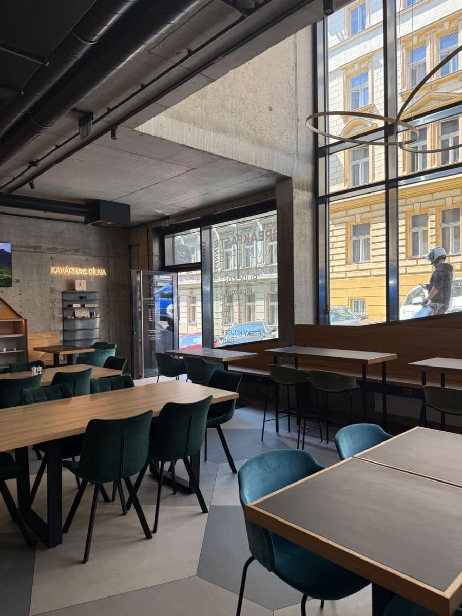 Prenájom nebytového priestoru 167 m², Grafická, Praha, Praha Prenájom nebytového priestoru 167 m², Grafická, Praha, Praha
