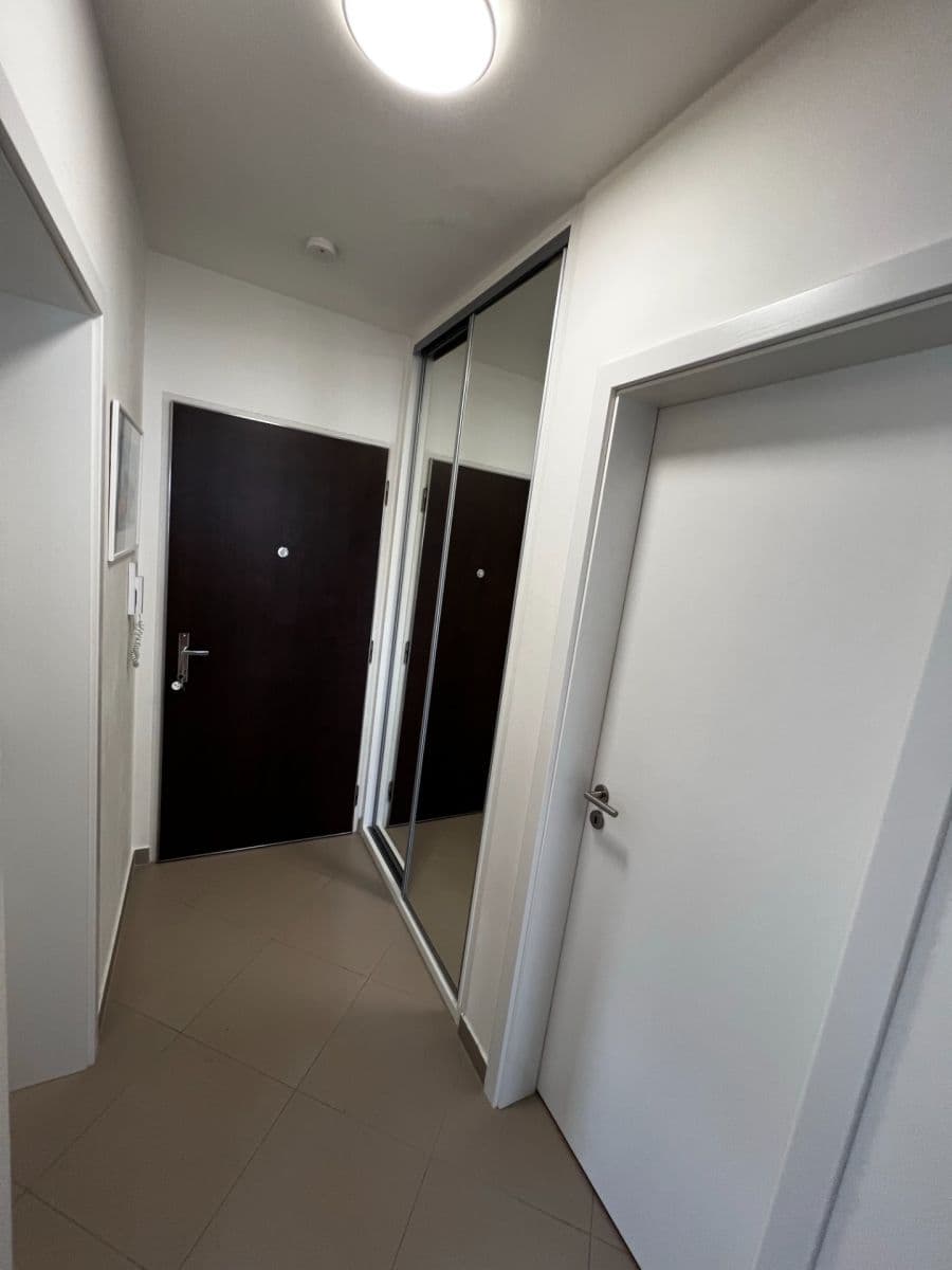 Prenájom bytu 2-izbový 52 m², Štanderova, Praha, Praha Prenájom bytu 2-izbový 52 m², Štanderova, Praha, Praha