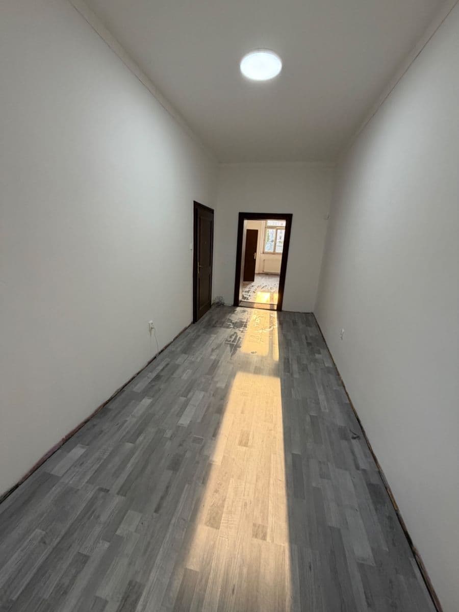 Prenájom bytu 4-izbový 119 m², 26. dubna, Cheb, Karlovarský kraj Prenájom bytu 4-izbový 119 m², 26. dubna, Cheb, Karlovarský kraj