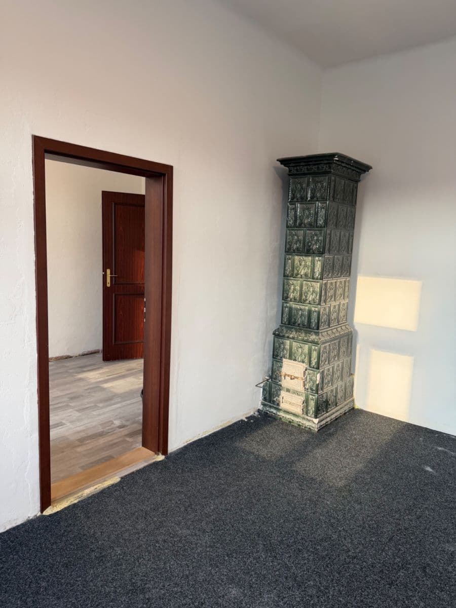 Prenájom bytu 4-izbový 119 m², 26. dubna, Cheb, Karlovarský kraj Prenájom bytu 4-izbový 119 m², 26. dubna, Cheb, Karlovarský kraj