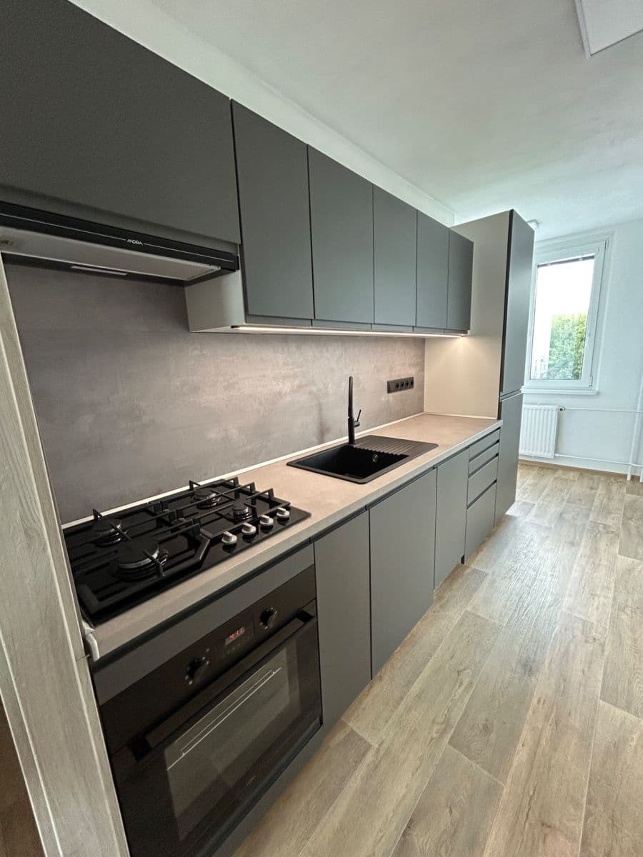 Prenájom bytu 3-izbový 79 m², Zahradní, Šumperk, Olomoucký kraj Prenájom bytu 3-izbový 79 m², Zahradní, Šumperk, Olomoucký kraj