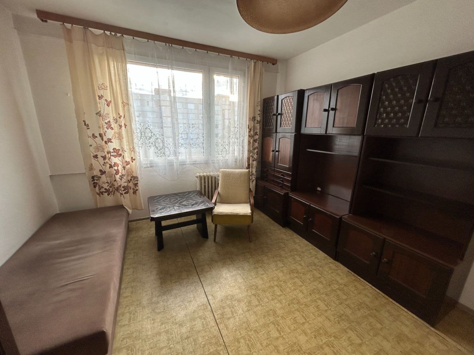 Prenájom bytu 1-izbový 22 m², Ladova, Ústí nad Labem, Ústecký kraj Prenájom bytu 1-izbový 22 m², Ladova, Ústí nad Labem, Ústecký kraj
