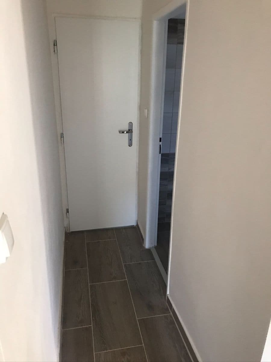 Prenájom bytu 2-izbový 52 m², 5. května, Mníšek pod Brdy, Středočeský kraj Prenájom bytu 2-izbový 52 m², 5. května, Mníšek pod Brdy, Středočeský kraj