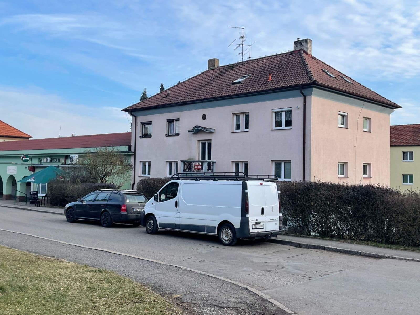 Prenájom bytu 2-izbový 52 m², 5. května, Mníšek pod Brdy, Středočeský kraj Prenájom bytu 2-izbový 52 m², 5. května, Mníšek pod Brdy, Středočeský kraj