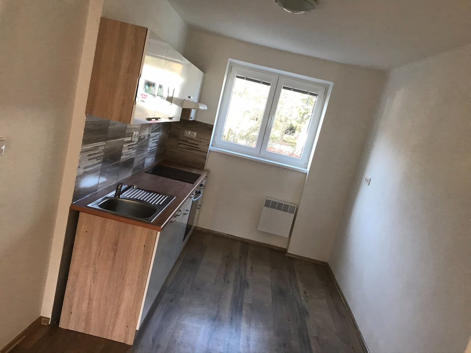 Prenájom bytu 2-izbový 52 m², 5. května, Mníšek pod Brdy, Středočeský kraj Prenájom bytu 2-izbový 52 m², 5. května, Mníšek pod Brdy, Středočeský kraj