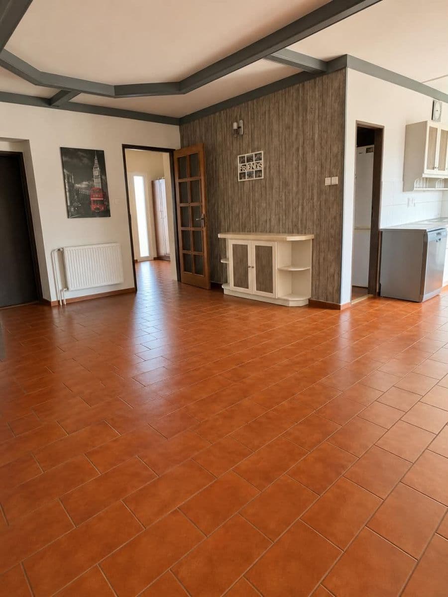 Predaj domu 191 m², pozemok 376 m², Zahradní, Prušánky, Jihomoravský kraj Predaj domu 191 m², pozemok 376 m², Zahradní, Prušánky, Jihomoravský kraj