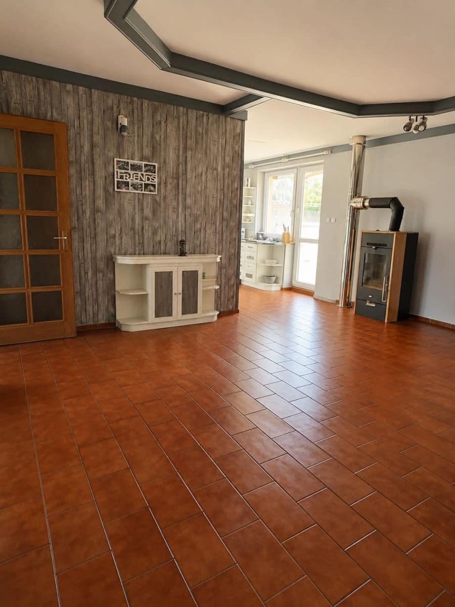Predaj domu 191 m², pozemok 376 m², Zahradní, Prušánky, Jihomoravský kraj Predaj domu 191 m², pozemok 376 m², Zahradní, Prušánky, Jihomoravský kraj