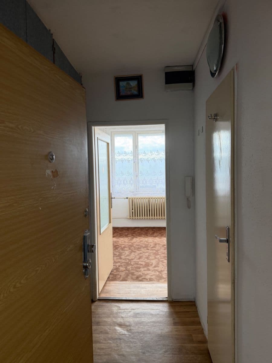 Prenájom bytu 1-izbový 41 m², Lovosická, Praha, Praha Prenájom bytu 1-izbový 41 m², Lovosická, Praha, Praha