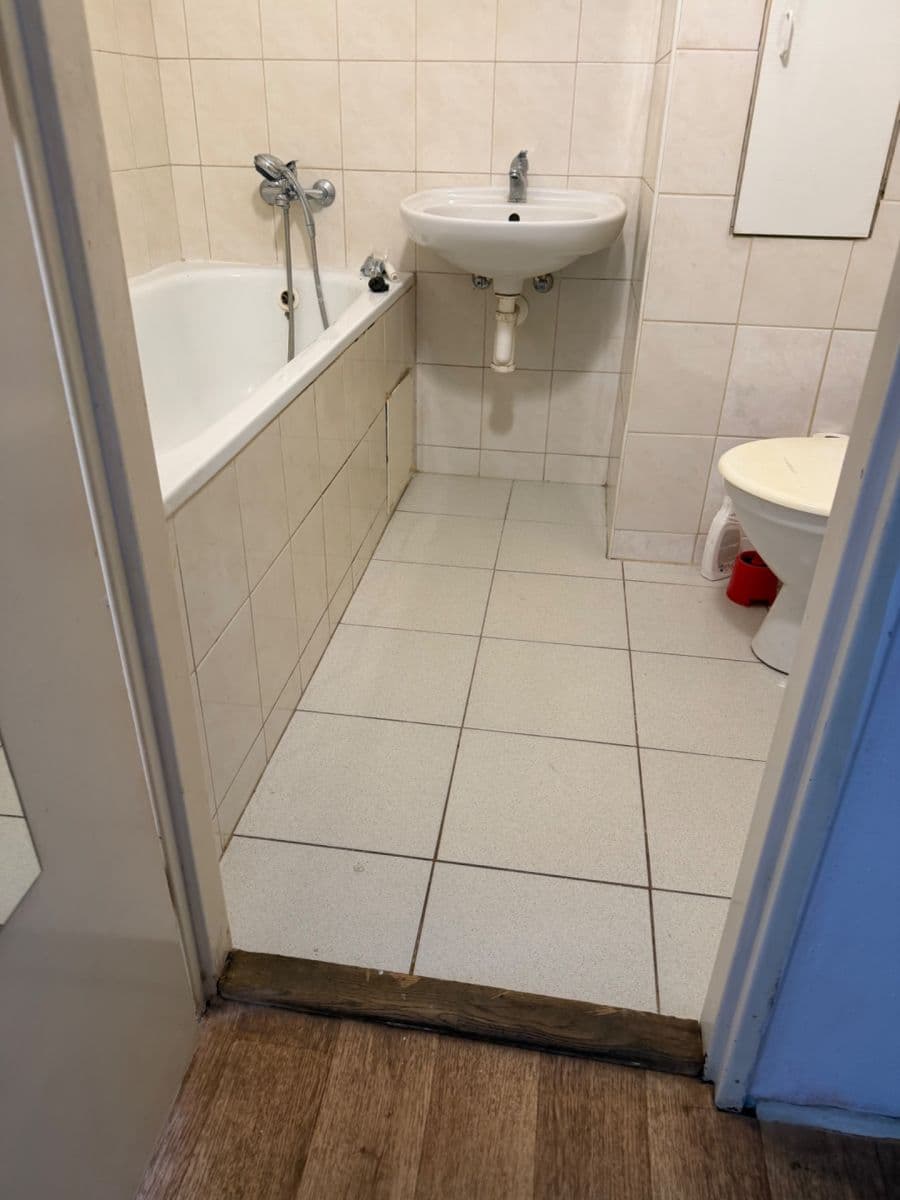 Prenájom bytu 1-izbový 41 m², Lovosická, Praha, Praha Prenájom bytu 1-izbový 41 m², Lovosická, Praha, Praha