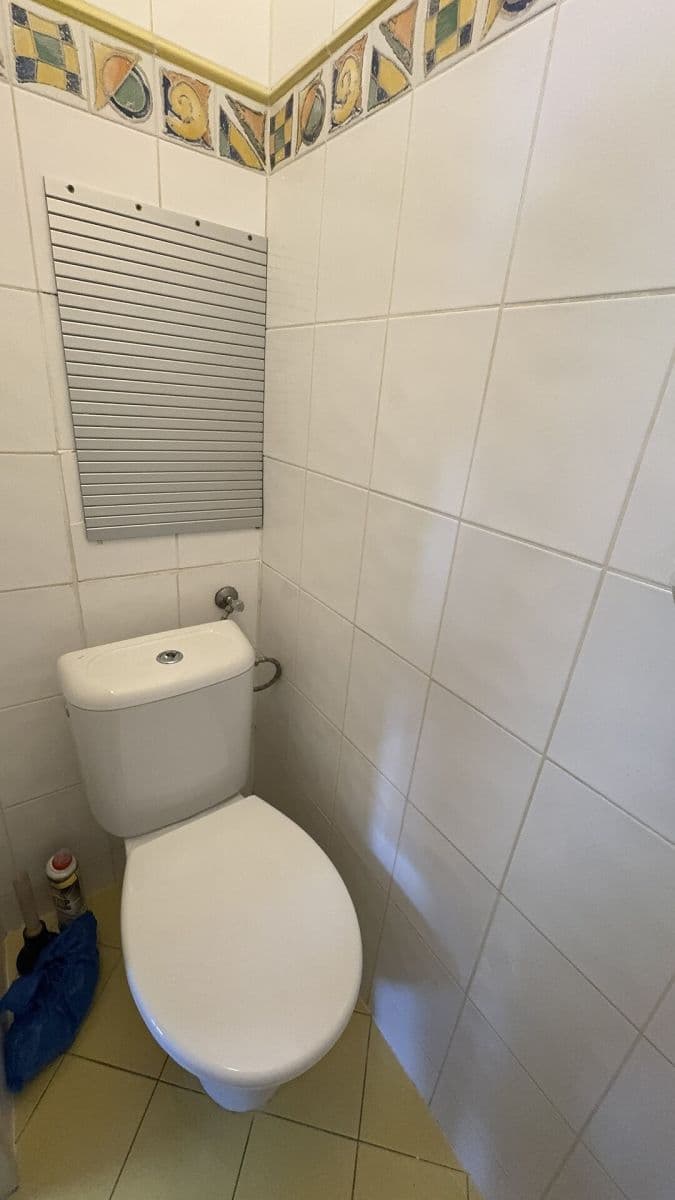 Prenájom bytu 3-izbový 84 m², Roháčova, Český Brod, Středočeský kraj Prenájom bytu 3-izbový 84 m², Roháčova, Český Brod, Středočeský kraj