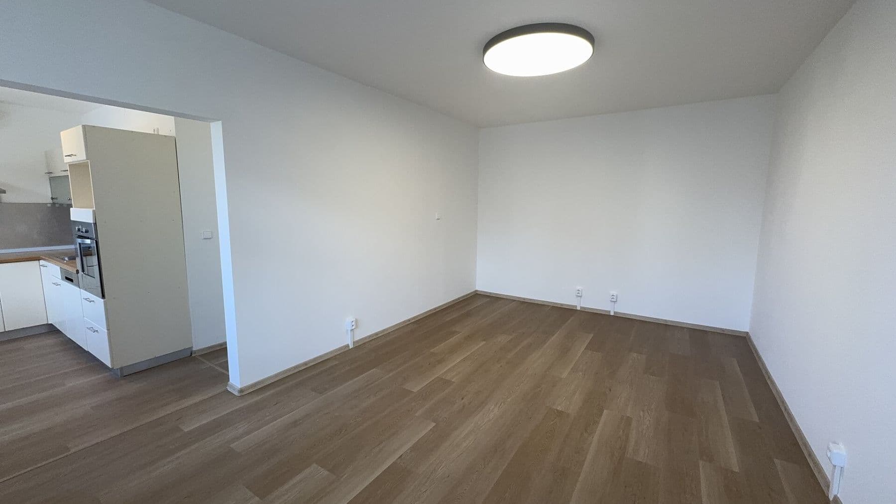 Prenájom bytu 3-izbový 84 m², Roháčova, Český Brod, Středočeský kraj Prenájom bytu 3-izbový 84 m², Roháčova, Český Brod, Středočeský kraj