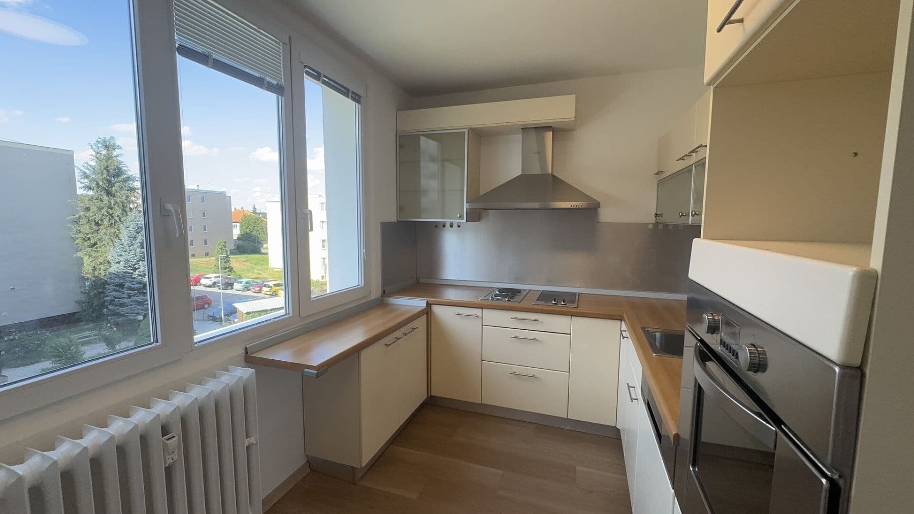 Prenájom bytu 3-izbový 84 m², Roháčova, Český Brod, Středočeský kraj Prenájom bytu 3-izbový 84 m², Roháčova, Český Brod, Středočeský kraj