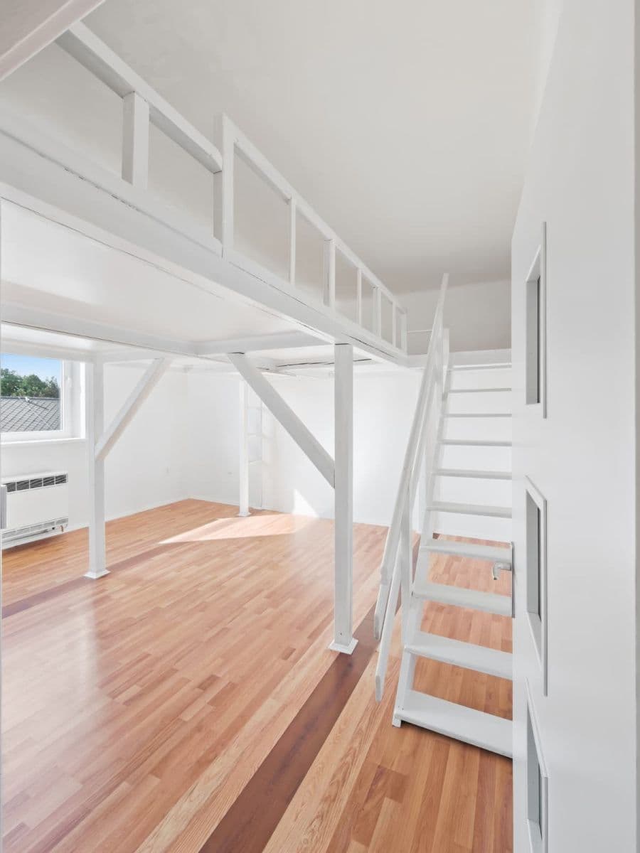 Predaj bytu 1-izbový 34 m², Vrchlického náměstí, Rakovník, Středočeský kraj Predaj bytu 1-izbový 34 m², Vrchlického náměstí, Rakovník, Středočeský kraj