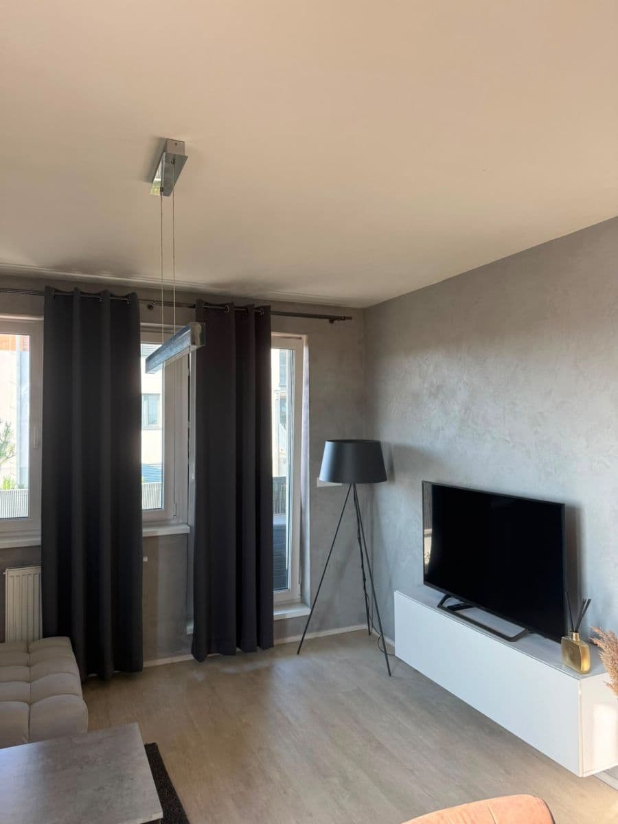 Prenájom bytu 2-izbový 54 m², Želetická, Praha, Praha Prenájom bytu 2-izbový 54 m², Želetická, Praha, Praha