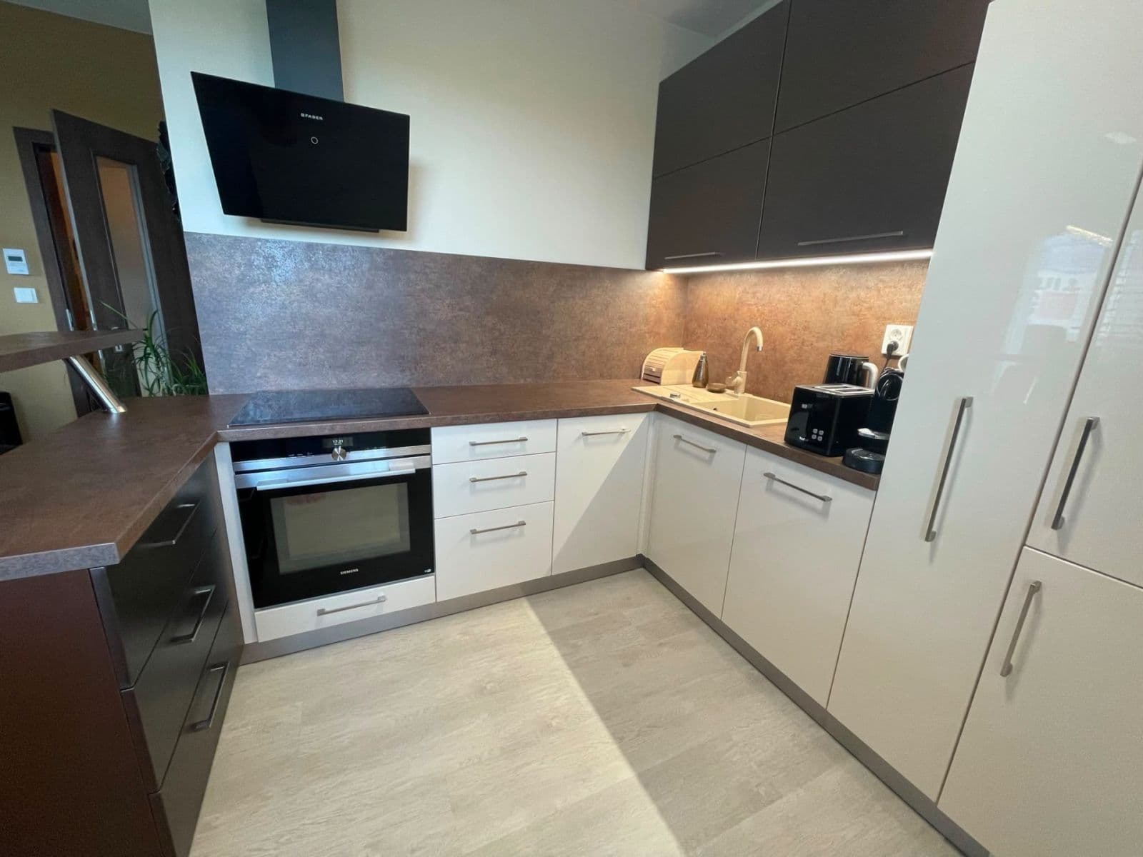 Prenájom bytu 2-izbový 54 m², Želetická, Praha, Praha Prenájom bytu 2-izbový 54 m², Želetická, Praha, Praha