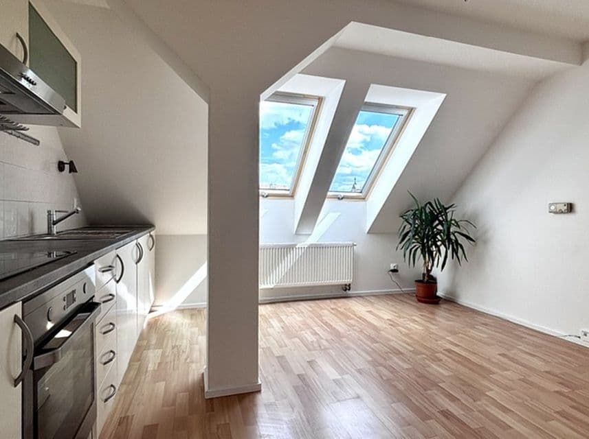 Prenájom bytu 2-izbový 55 m², Vítkova, Praha, Praha Prenájom bytu 2-izbový 55 m², Vítkova, Praha, Praha