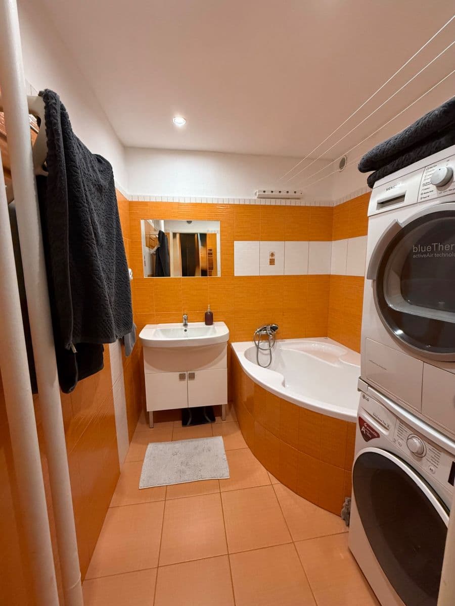 Predaj bytu 3-izbový 65 m², Pavlovova, Ostrava, Moravskoslezský kraj Predaj bytu 3-izbový 65 m², Pavlovova, Ostrava, Moravskoslezský kraj