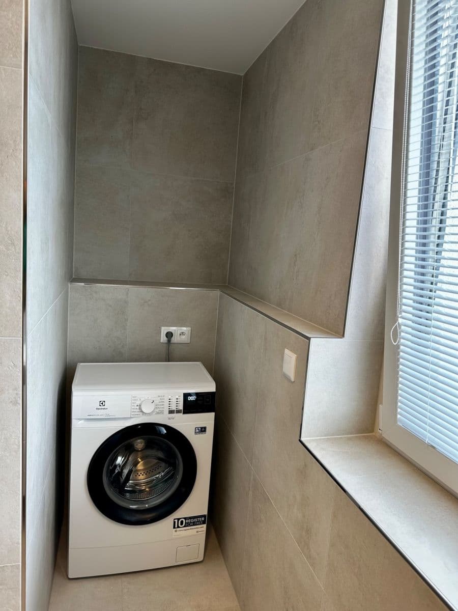 Prenájom bytu 2-izbový 64 m², Gerstelova, Praha, Praha Prenájom bytu 2-izbový 64 m², Gerstelova, Praha, Praha