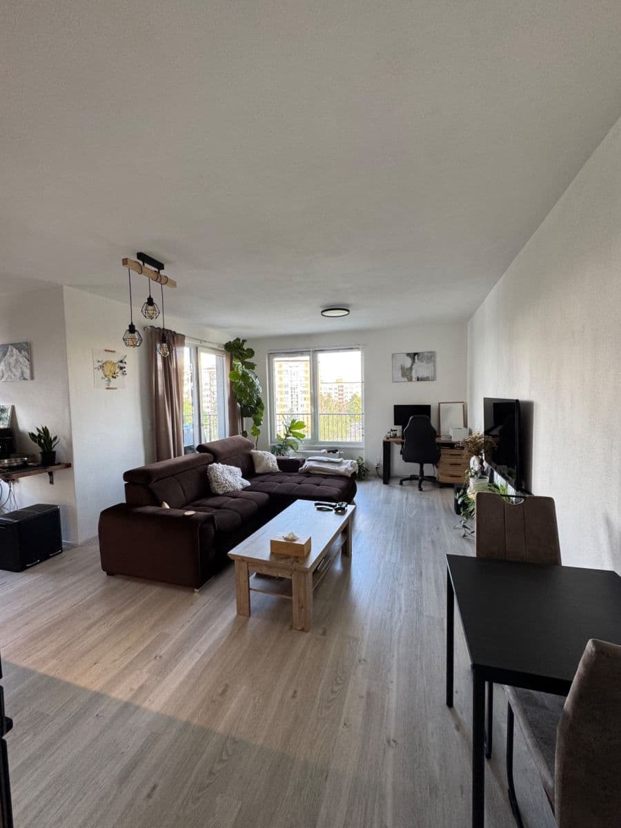Prenájom bytu 2-izbový 64 m², Františka Kováříka, Plzeň, Plzeňský kraj Prenájom bytu 2-izbový 64 m², Františka Kováříka, Plzeň, Plzeňský kraj