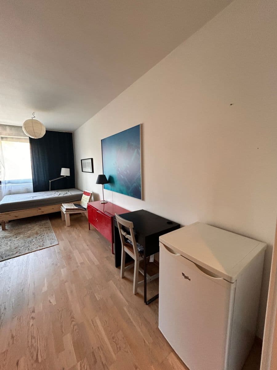 Prenájom bytu Garsoniéra 35 m², Olšanská, Praha, Praha Prenájom bytu Garsoniéra 35 m², Olšanská, Praha, Praha