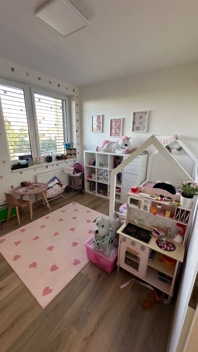 Prenájom bytu 3-izbový 70 m², Ve Lhotce, Praha, Praha Prenájom bytu 3-izbový 70 m², Ve Lhotce, Praha, Praha