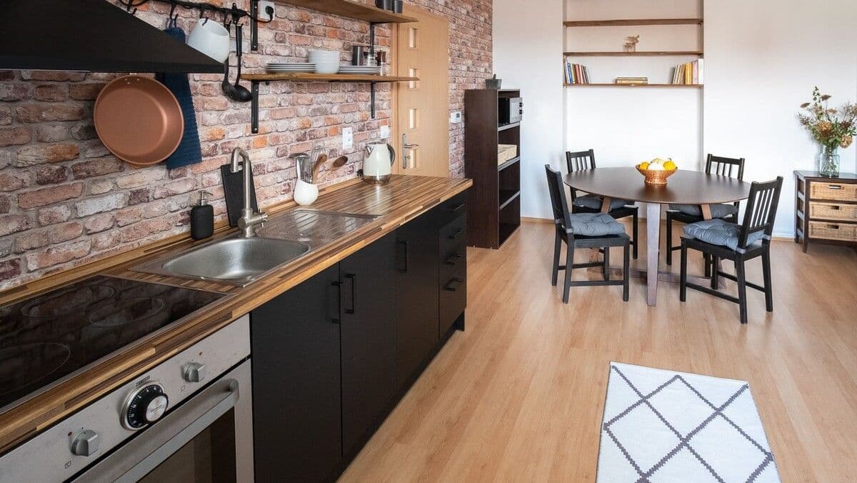 Predaj bytu 3-izbový 89 m², Bendova, Plzeň, Plzeňský kraj Predaj bytu 3-izbový 89 m², Bendova, Plzeň, Plzeňský kraj
