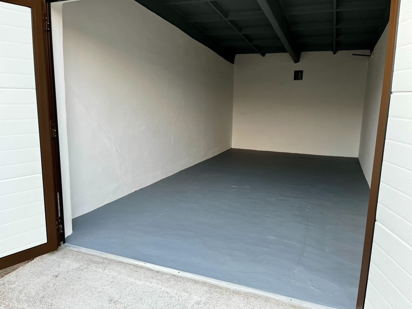 Predaj garáže 16 m², U Prioru, Praha, Praha Predaj garáže 16 m², U Prioru, Praha, Praha