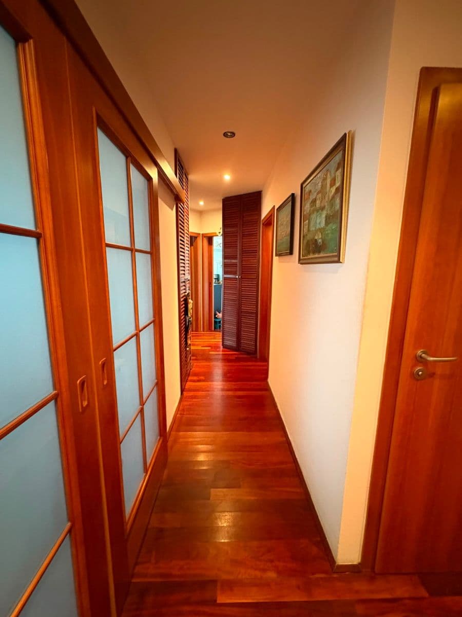 Prenájom bytu 2-izbový 87 m², Ruská, Praha, Praha Prenájom bytu 2-izbový 87 m², Ruská, Praha, Praha