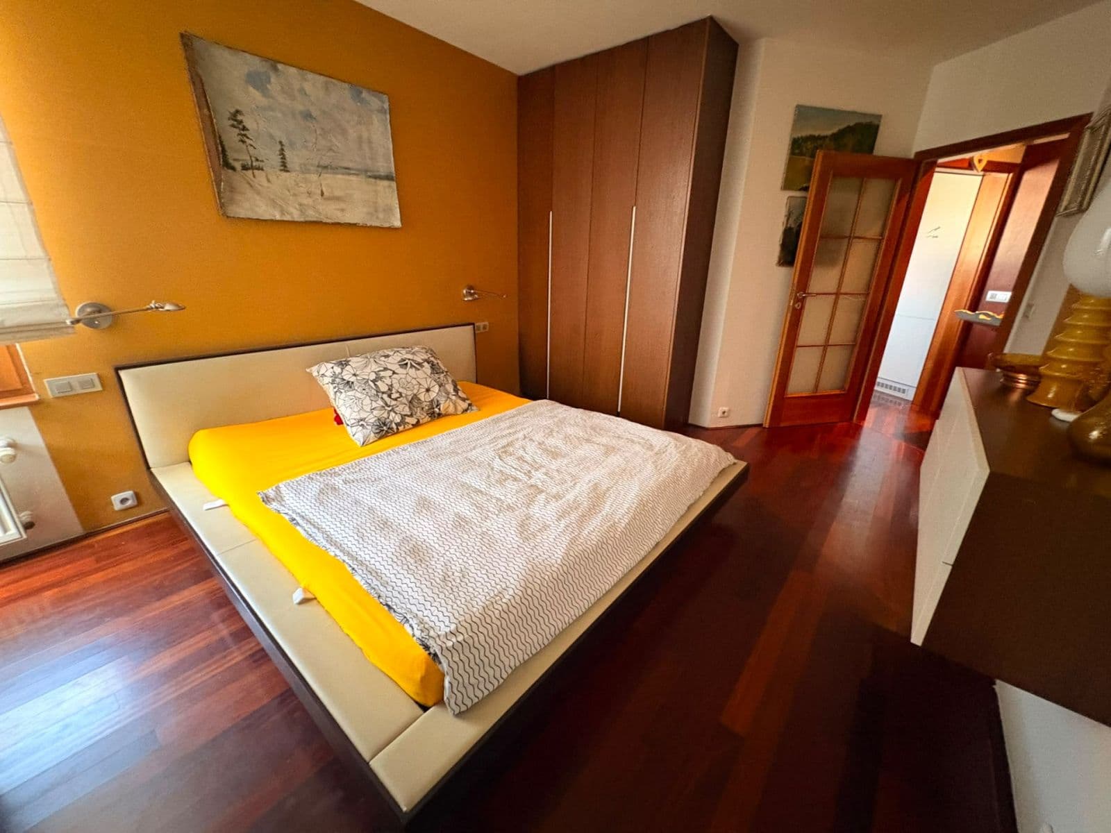 Prenájom bytu 2-izbový 87 m², Ruská, Praha, Praha Prenájom bytu 2-izbový 87 m², Ruská, Praha, Praha