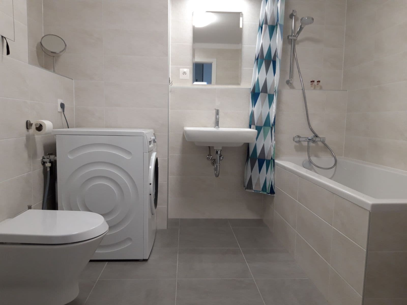 Prenájom bytu 2-izbový 58 m², Plynárenská, Ružinov, Bratislavský kraj Prenájom bytu 2-izbový 58 m², Plynárenská, Ružinov, Bratislavský kraj