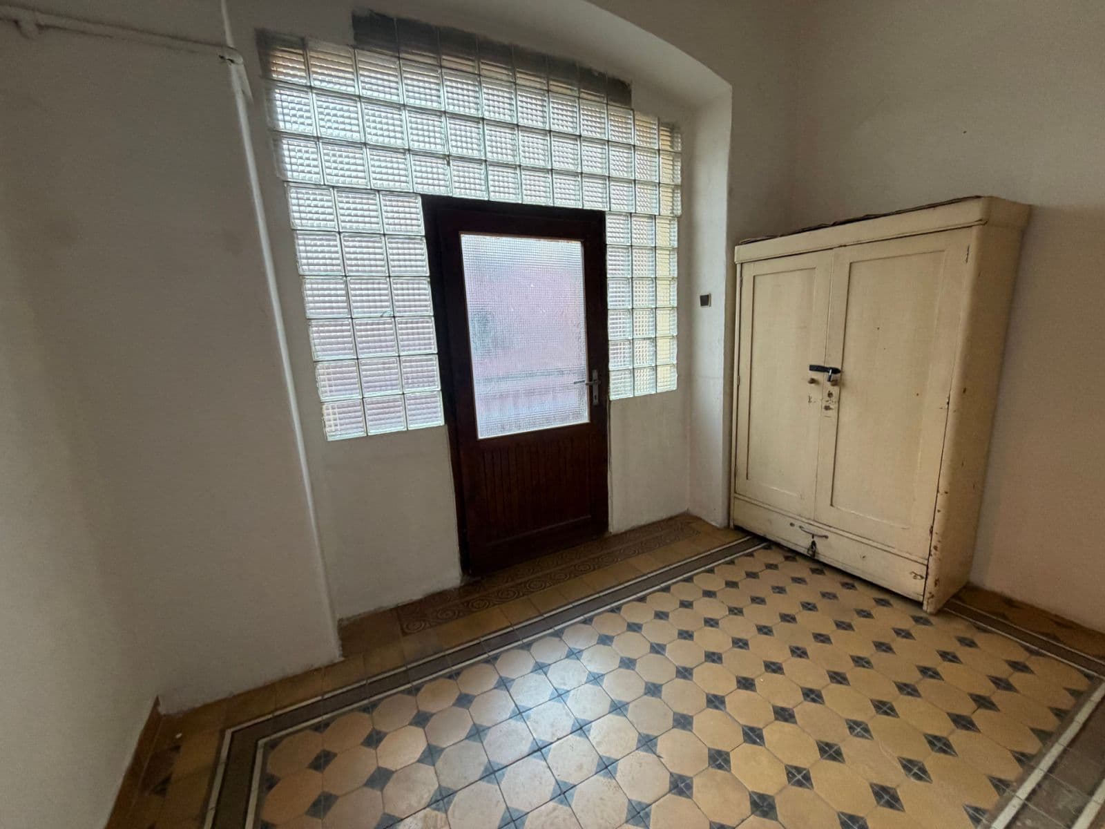 Prenájom bytu 1-izbový 29 m², Sokolovská, Praha, Praha Prenájom bytu 1-izbový 29 m², Sokolovská, Praha, Praha
