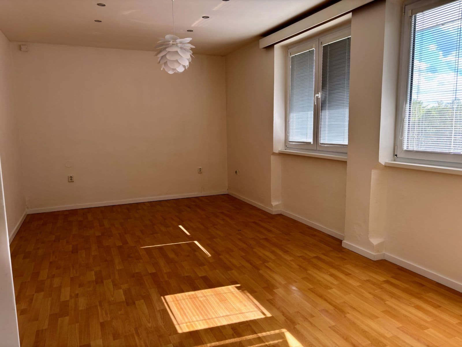 Prenájom bytu 3-izbový 70 m², Kutnohorská, Kostelec nad Černými lesy, Středočeský kraj Prenájom bytu 3-izbový 70 m², Kutnohorská, Kostelec nad Černými lesy, Středočeský kraj