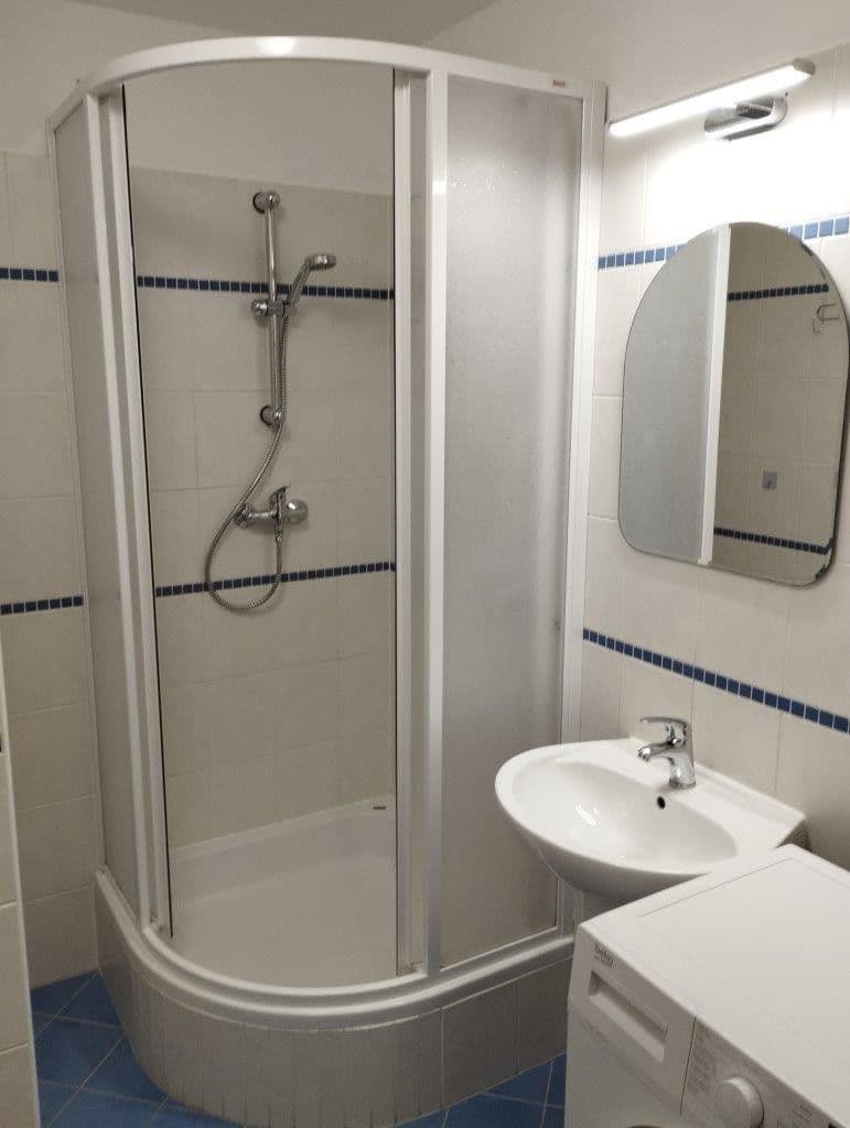 Prenájom bytu 1-izbový 50 m², Lípová, Liberec, Liberecký kraj Prenájom bytu 1-izbový 50 m², Lípová, Liberec, Liberecký kraj
