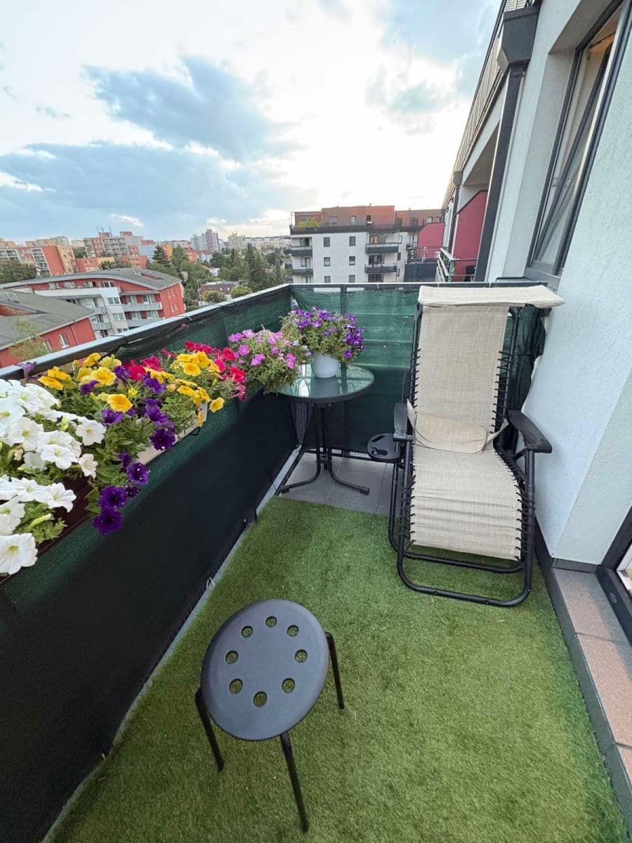 Predaj bytu 1-izbový 43 m², Škrábkových, Praha, Praha Predaj bytu 1-izbový 43 m², Škrábkových, Praha, Praha