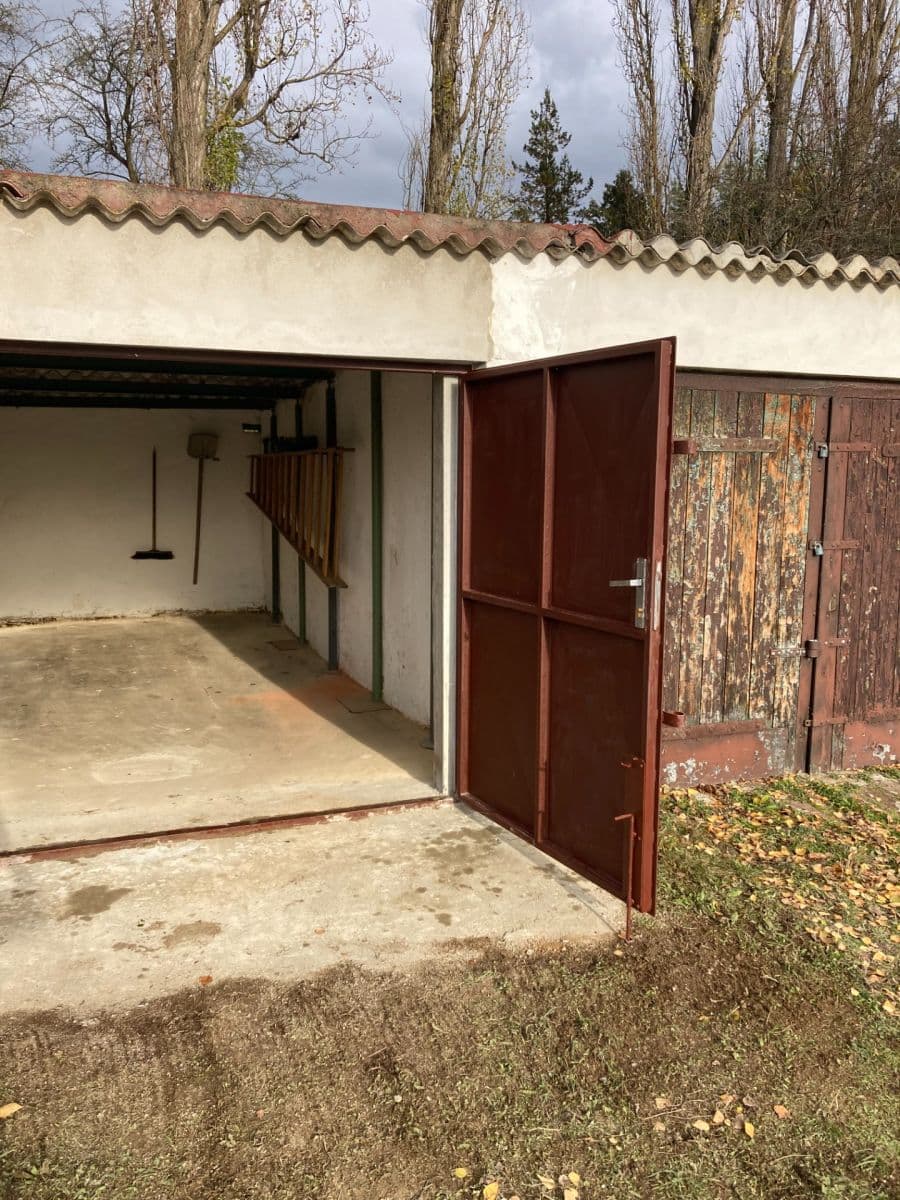 Predaj garáže 23 m², Plzeň, Plzeňský kraj Predaj garáže 23 m², Plzeň, Plzeňský kraj