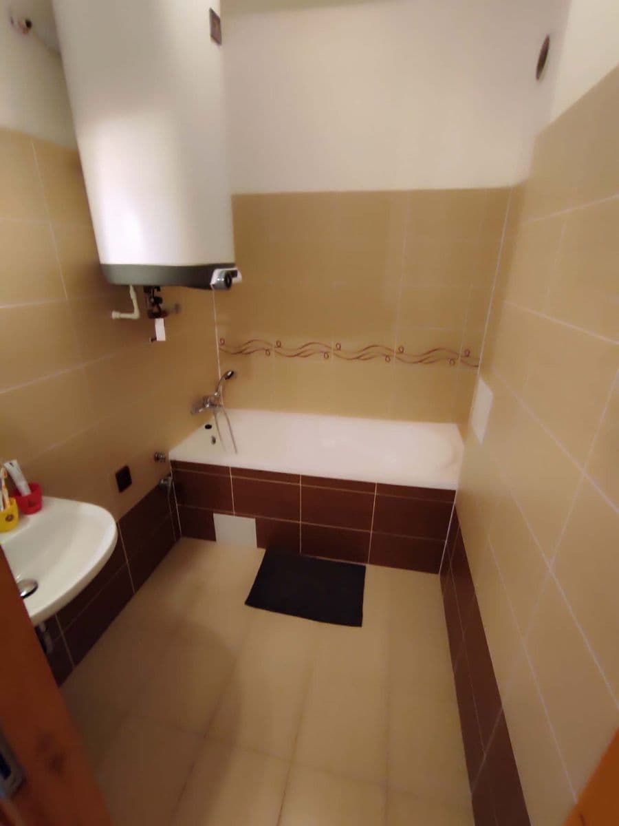 Prenájom bytu 1-izbový 35 m², Brno, Jihomoravský kraj Prenájom bytu 1-izbový 35 m², Brno, Jihomoravský kraj