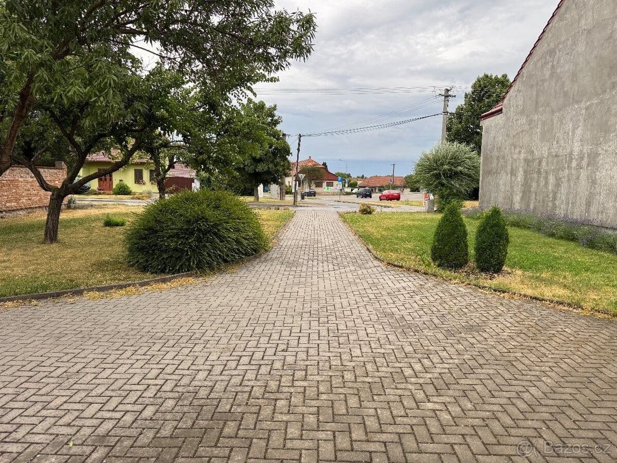 Prenájom nebytového priestoru 185 m², Zahradní, Rakvice, Jihomoravský kraj Prenájom nebytového priestoru 185 m², Zahradní, Rakvice, Jihomoravský kraj
